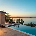 Gorgeous Home In Prigradica * Prigradica