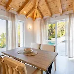 Gorgeous Home In Prigradica *